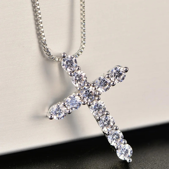 Sterling silver diamond cross necklace - Picture 5 of 6